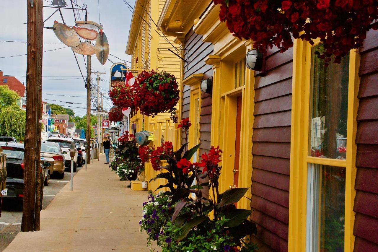 Rum Runner Inn Lunenburg Exterior foto