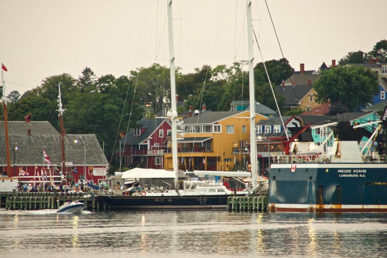 Rum Runner Inn Lunenburg Exterior foto